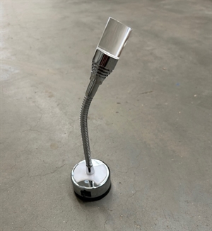 Lampa med strömbrytare och svanhals, NESSIE till Hobby